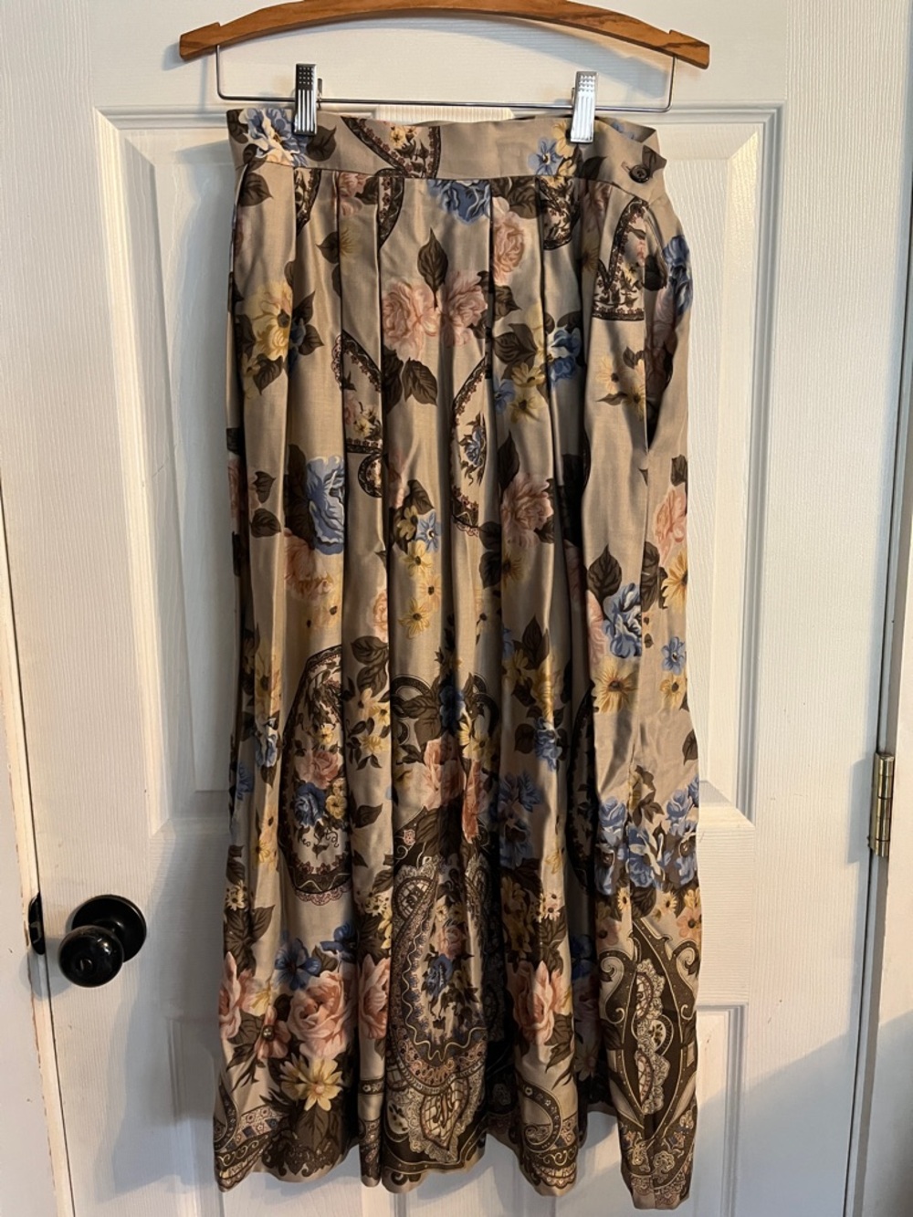 Floral Pleated Midi Skirt in Beige with Blue & Pink Blooms